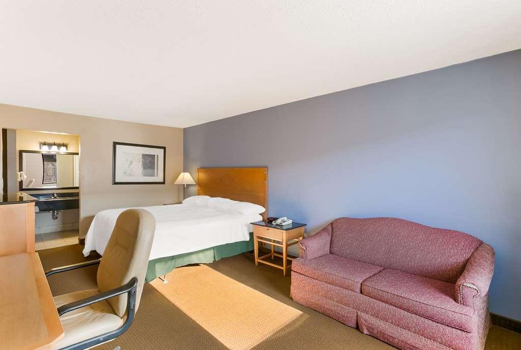 Rodeway Inn Rohrerstown Room photo
